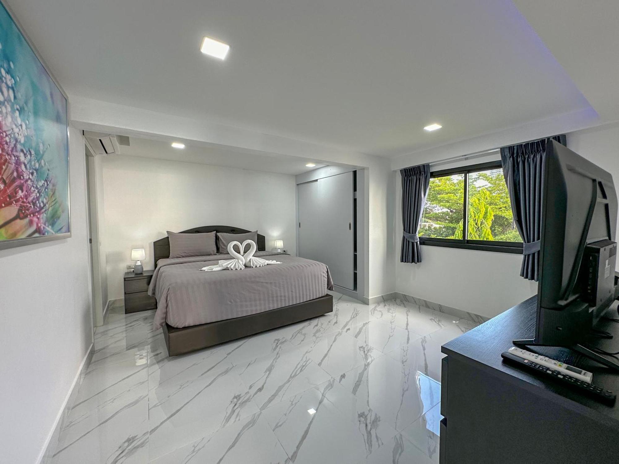 Stunning Beachfront View Luxurious Apartment 40 Jomtien Exterior foto